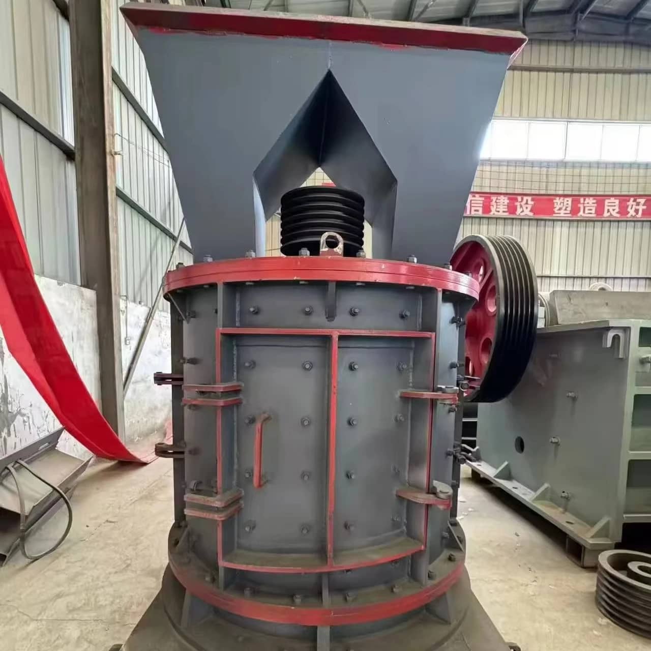 多用途制砂机立轴破碎机混凝土水泥河砂碎石轴承齿轮细碎机排料机
