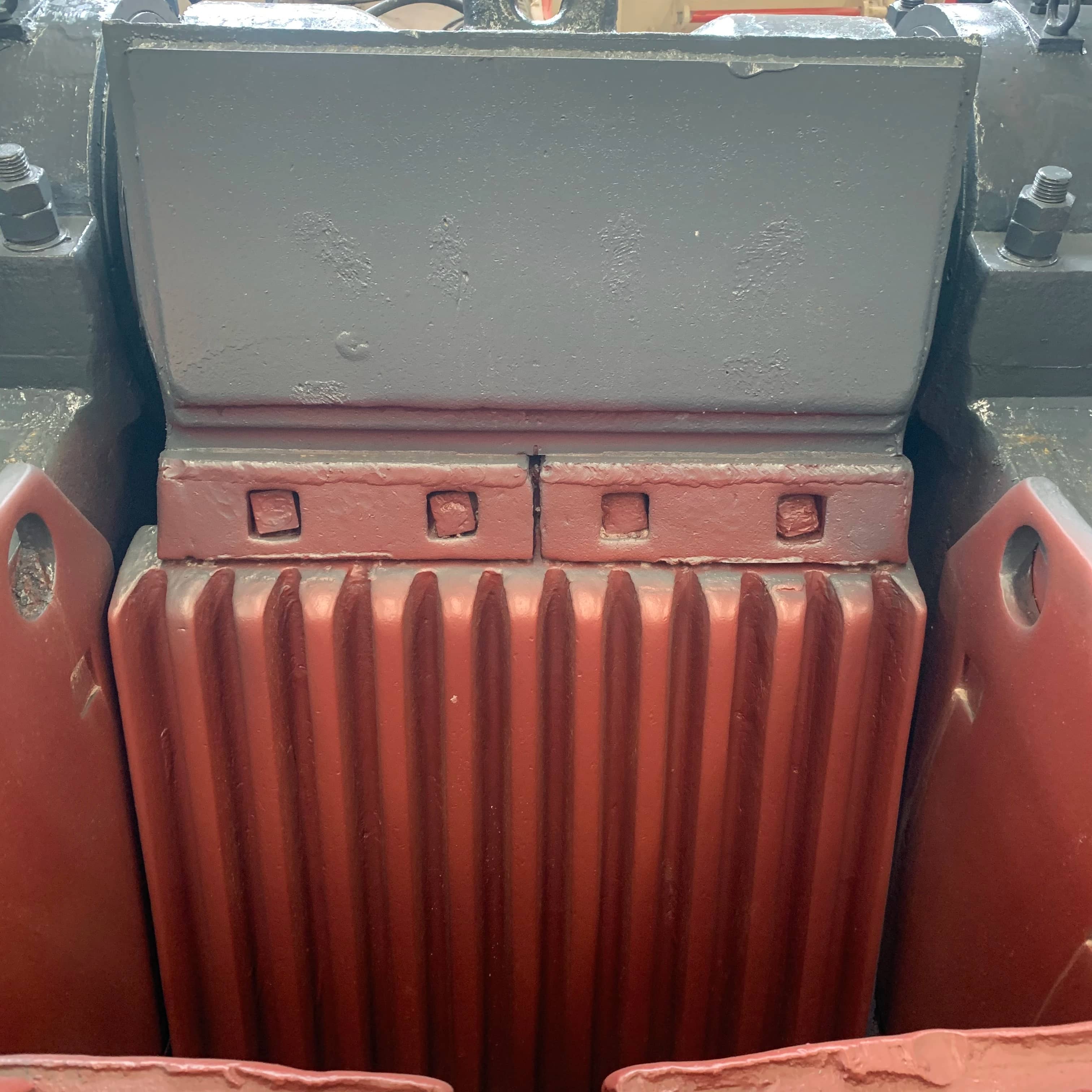 带轴承和齿轮核心部件的颚式破碎机,最大处理能力150t/h,适用于大型岩石破碎、矿山采石场破碎线 详情图 10