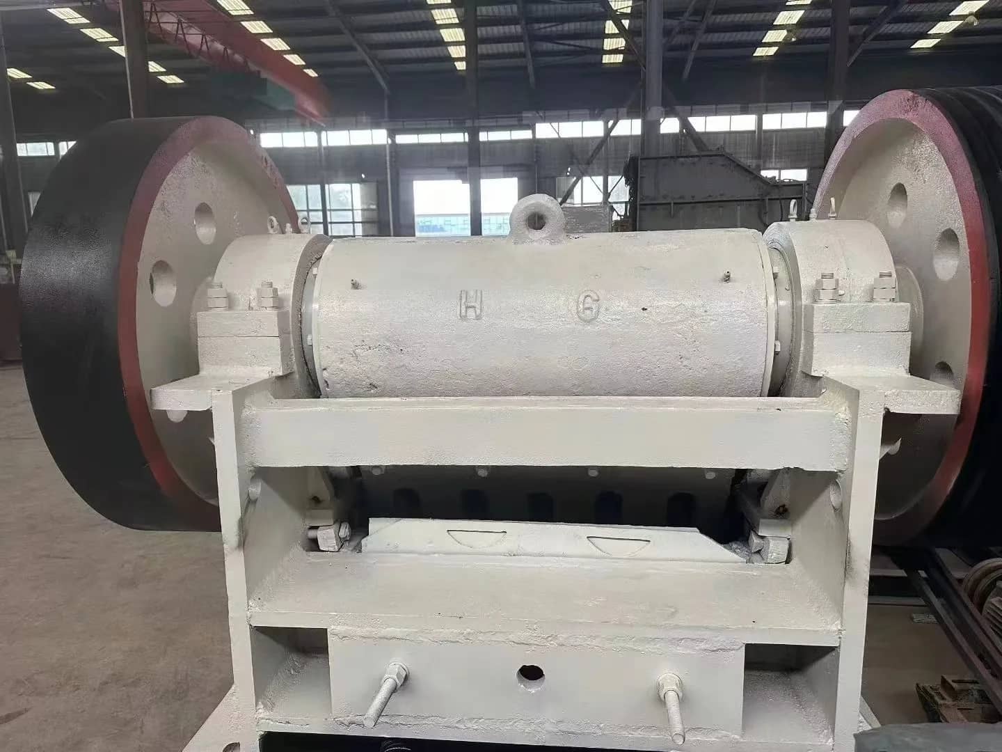 二手3001300 精细颚式破碎机，最大处理能力100t/h，灵活的初级和二级破碎，价格有竞争力，直接出石。 Thumbnail 6