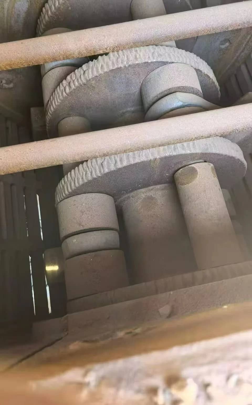 柴油动力便携式1010移动箱式锤式破碎机,无需外部电源,工作时间4001-6000小时,齿轮轴承核心部件 详情图 7