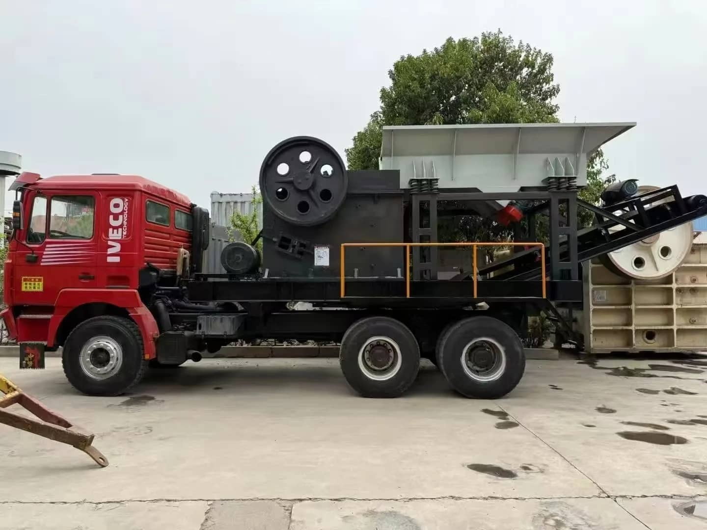 高性价比移动式车载PEX 5001500颚式破碎机振动给料机排料输送机二次碎石机