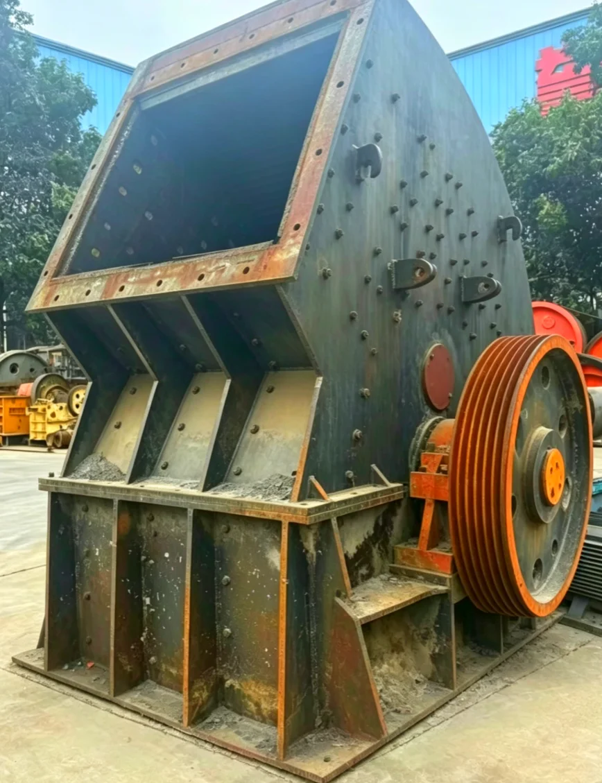 二手1815重型锤式破碎机PCZ1815轴承式单级石灰石骨料破碎机，用于采石场生产线