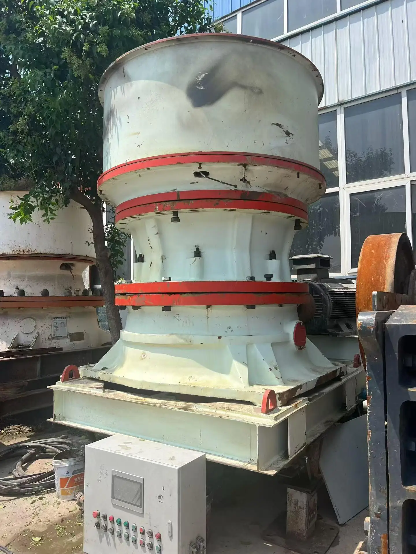 SC440 单缸液压圆锥破碎机,超粗腔体,250KW电机,最大给料量450mm,适用于硬岩、矿石、花岗岩二次破碎 详情图 9