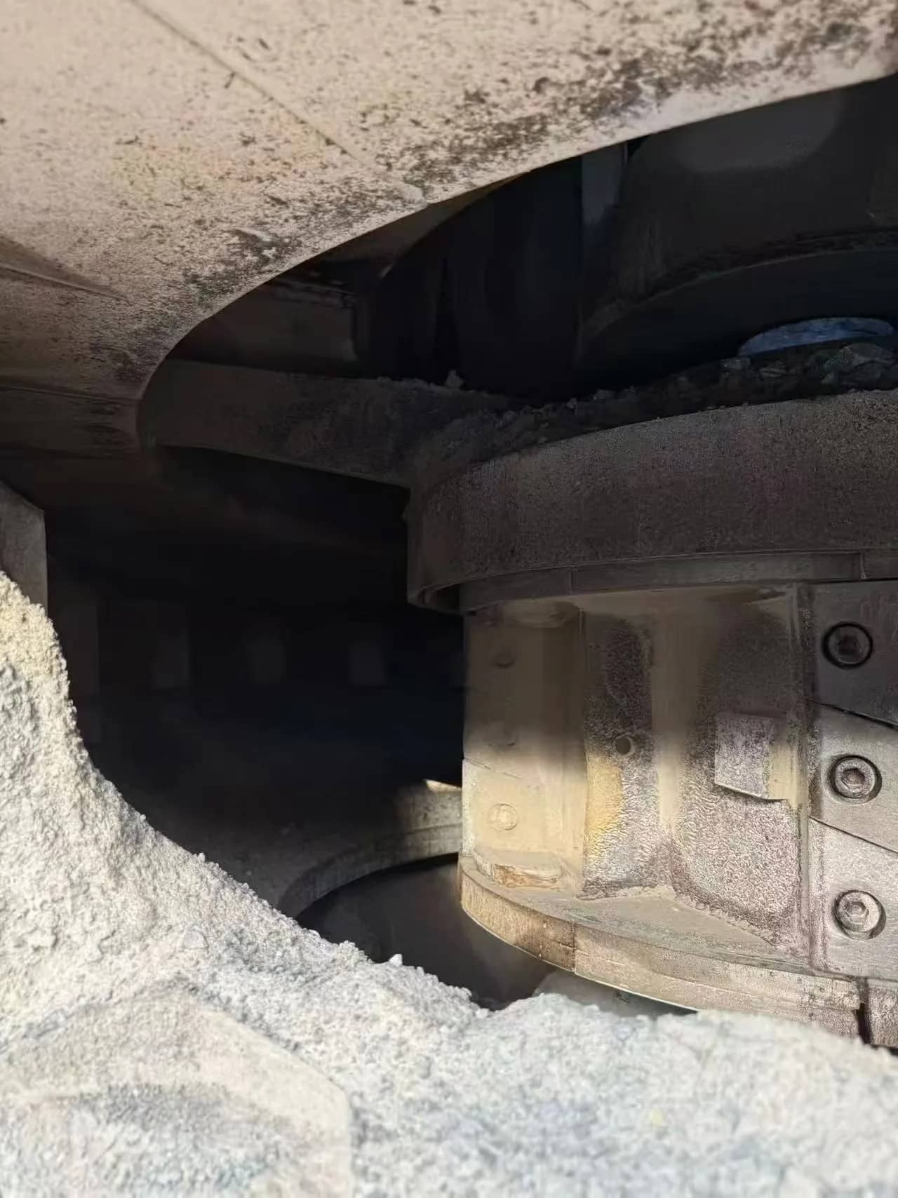 二手9532立轴冲击式破碎机VSI制砂机2160KW液压开盖式骨料碎石线 详情图 11