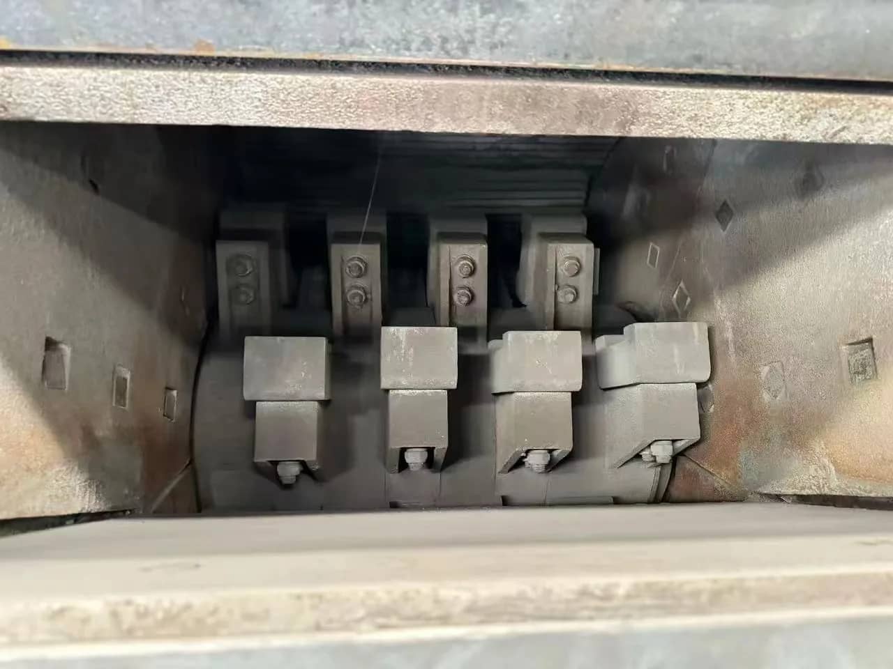 PXJ 800800 液压开启式细冲击破碎机电机轴承高效河卵石制砂设备 详情图 9