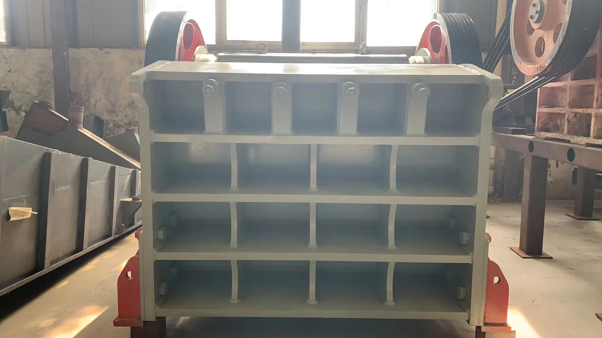 欧洲型细颚式破碎机5001500 用于采矿和建筑的二次破碎颚板 最大处理能力100t/h 详情图 6