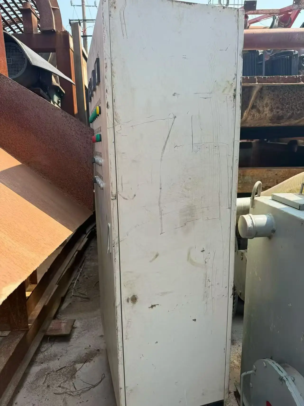 二手高效PY1200弹簧式圆锥破碎机 二手硬岩花岗岩玄武岩矿石破碎机 2001-4000小时视频 详情图 9