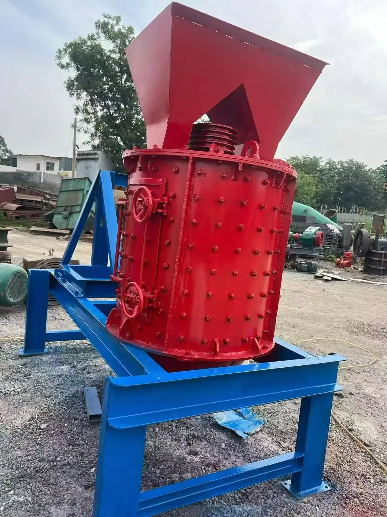 立式复合破碎机800-4排锤制砂机细碎机0-5mm出料石灰石电机轴承