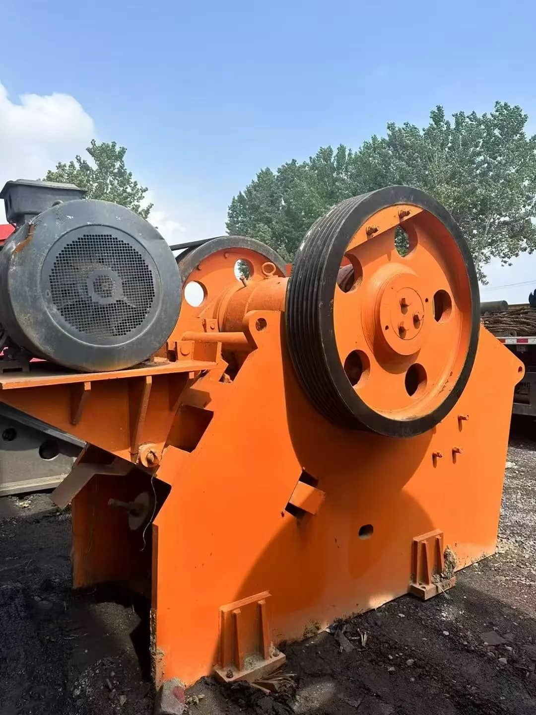 PEV600900 欧洲型颚式破碎机 后置式电机轴承 紧凑型布局 最大处理能力150t/h 用于初级采石场花岗岩玄武岩 详情图 10