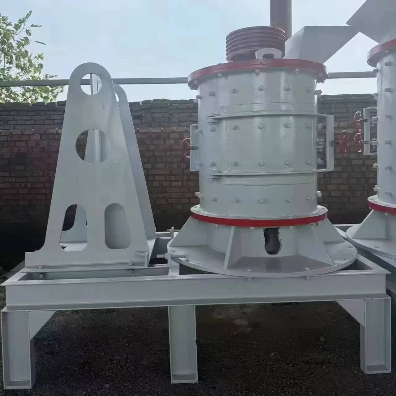 PFL1000立式复合制砂机 4排锤细碎机 无筛底 0-5mm 机制砂 河卵石
