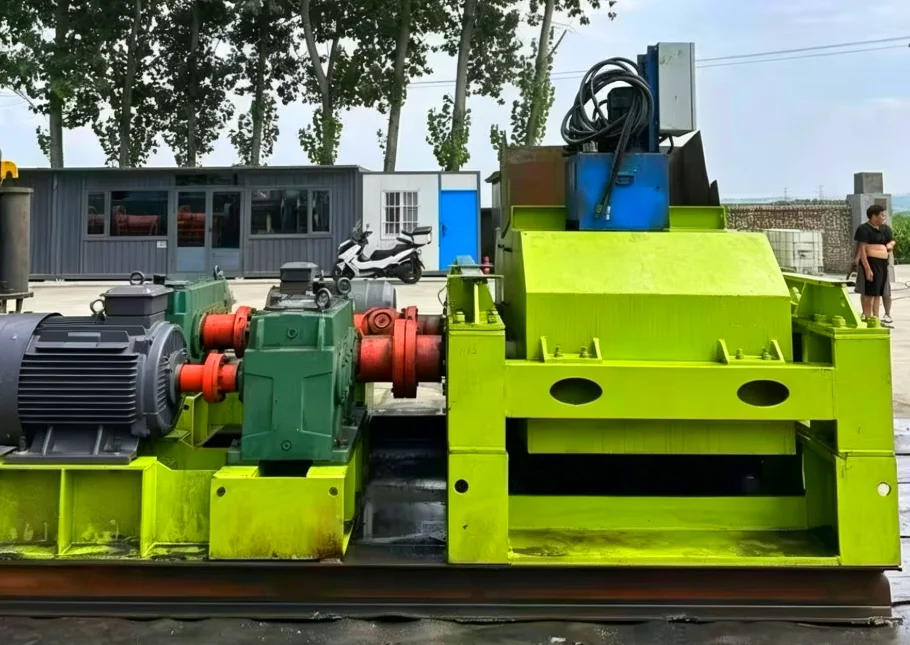 1010双辊制砂机带轴承2*75kW电机液压辊式破碎机14000KG 详情图 5