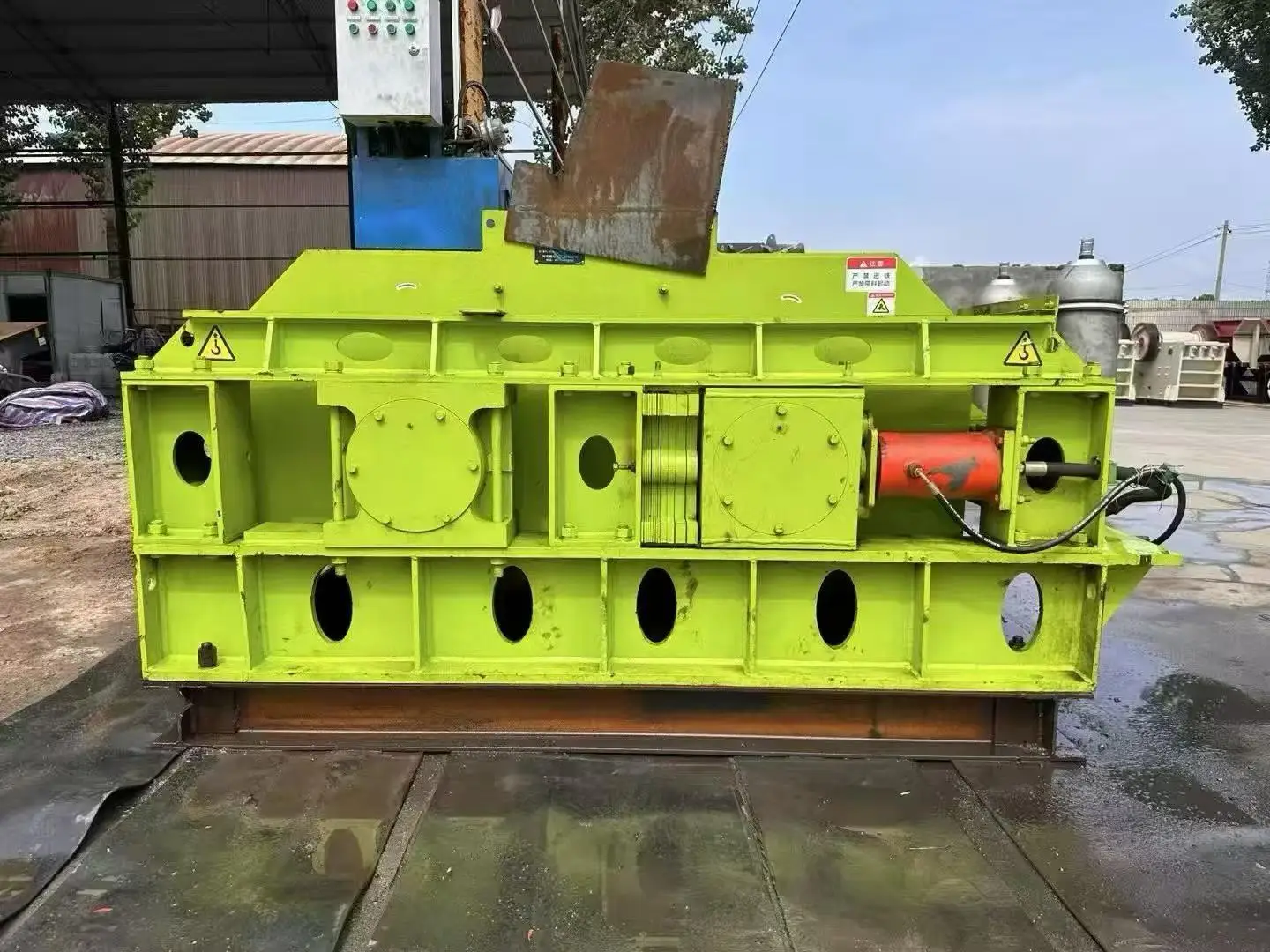 2PGY 1010 液压双辊制砂机 10001000mm 双75kW电机制造 砂利石、卵石、花岗岩