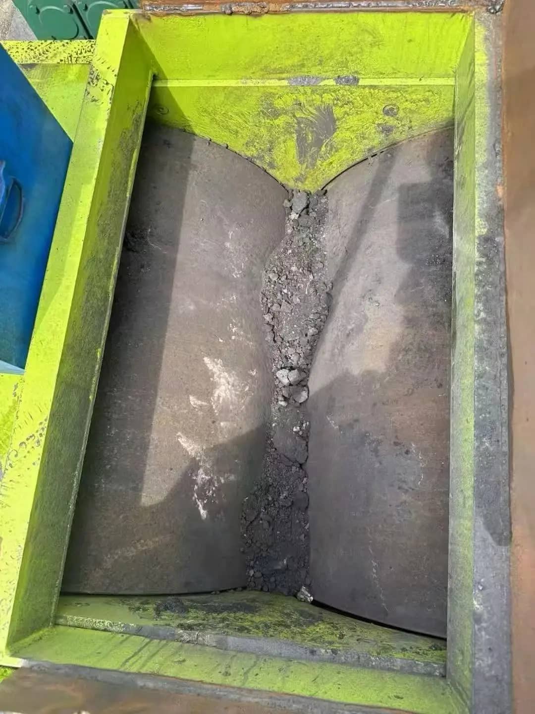 1010双辊制砂机带轴承2*75kW电机液压辊式破碎机14000KG 详情图 6