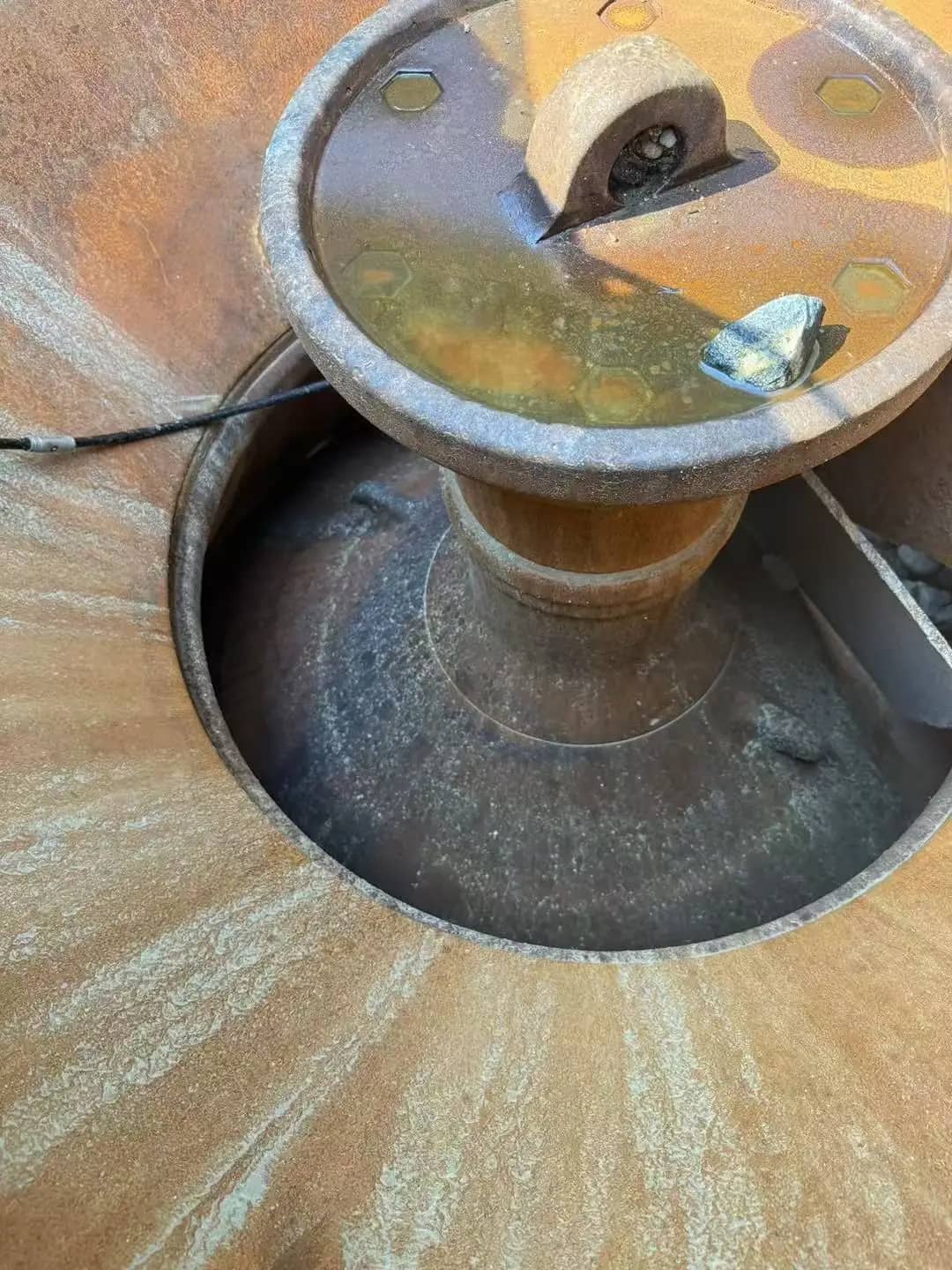 1400弹簧式圆锥破碎机,带轴承和电机,用于采石场骨料生产线的二次碎石机 详情图 10