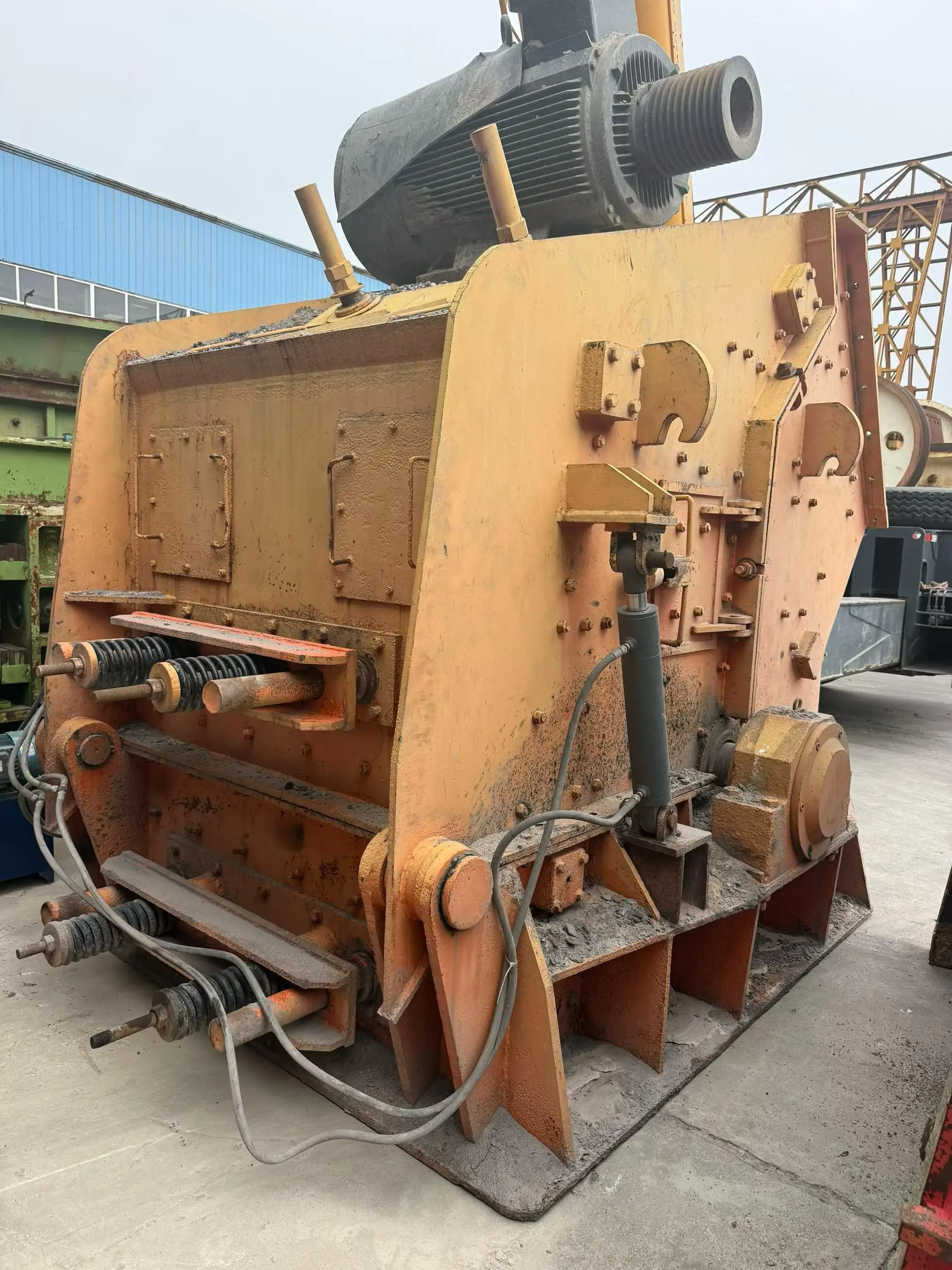 PF-1315 三室冲击式破碎机,配备200kW电机轴承,用于采石场二次碎石和骨料整形机 详情图 5