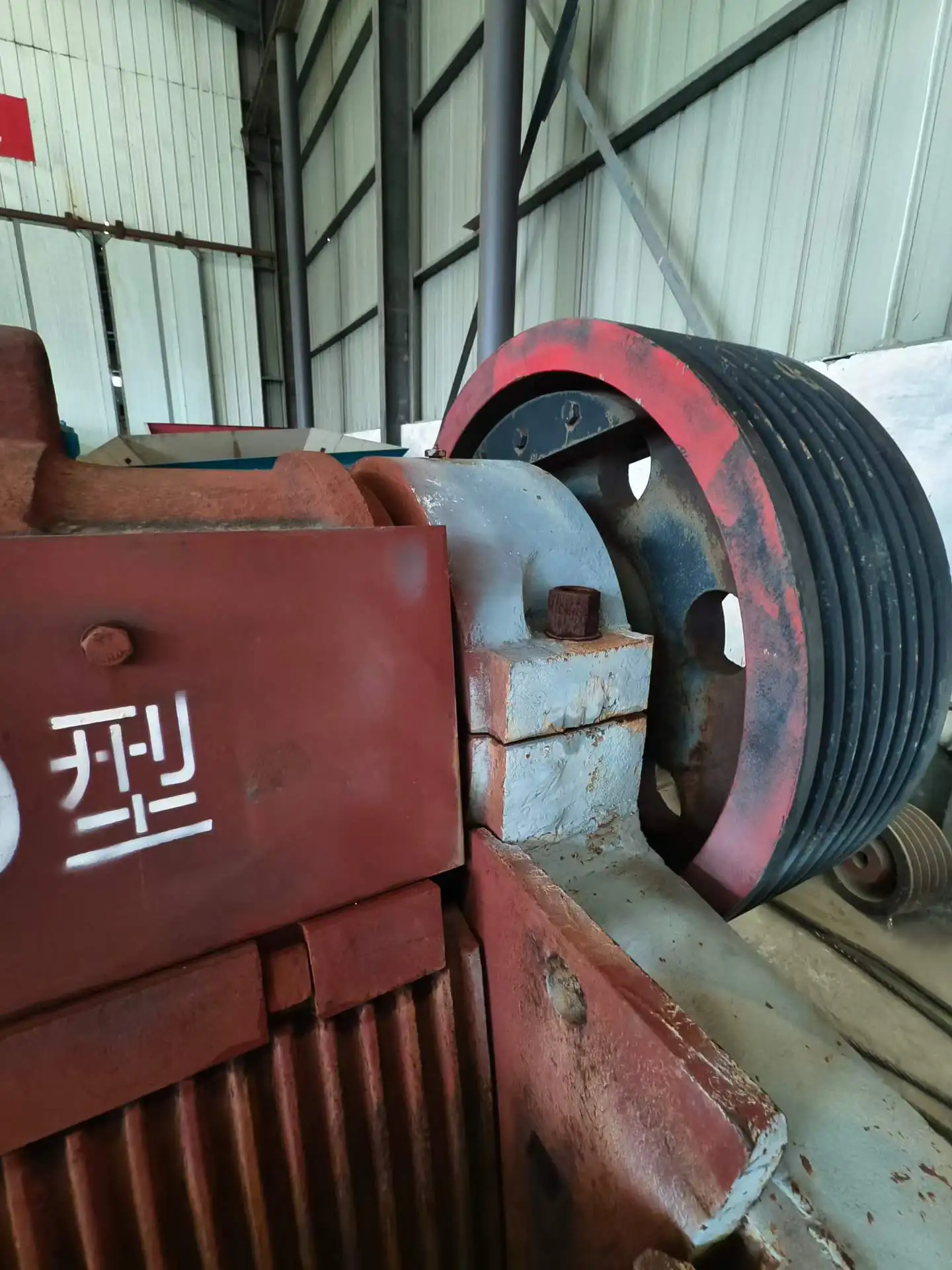 欧洲版 PEX3001500 细颚式破碎机,带电机和轴承,用于成品骨料的二次细碎 详情图 9