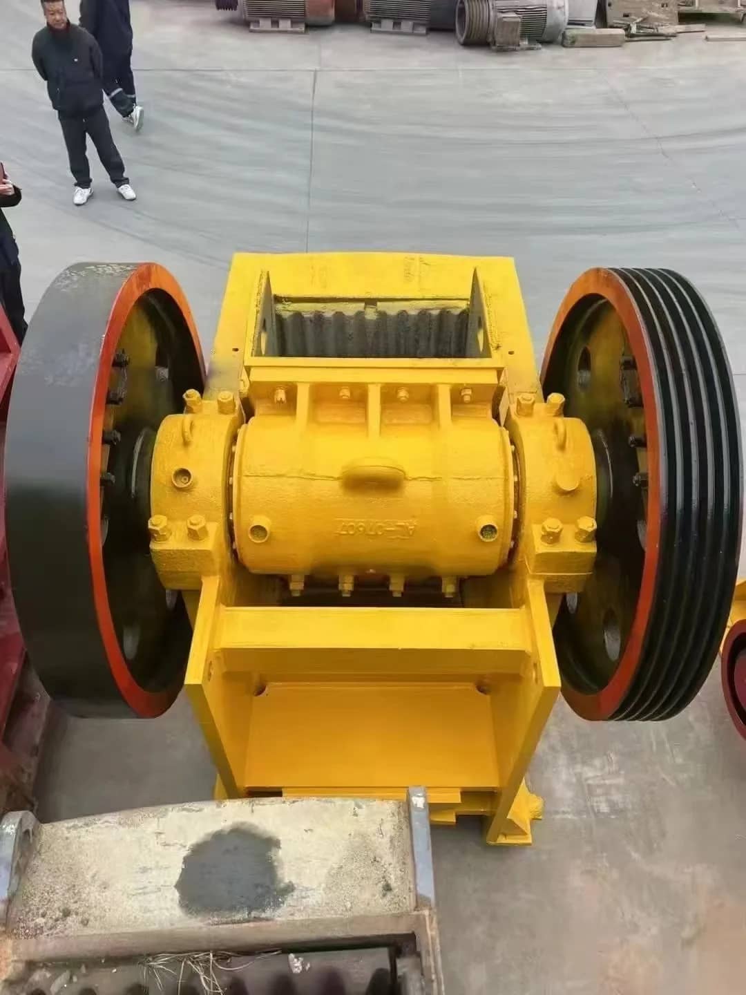 PE600900 矿用花岗岩玄武岩采石场骨料生产线用颚式初级岩石破碎机齿轮,最大处理能力150t/h 详情图 5