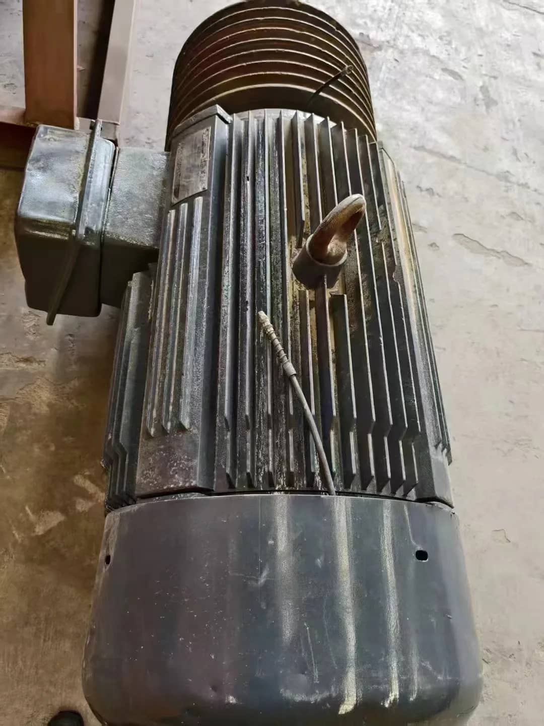 PE600900 破碎机 用于花岗岩玄武岩采石场骨料石料的初级岩石破碎机 电机轴承 最大处理能力 150t/h 详情图 10