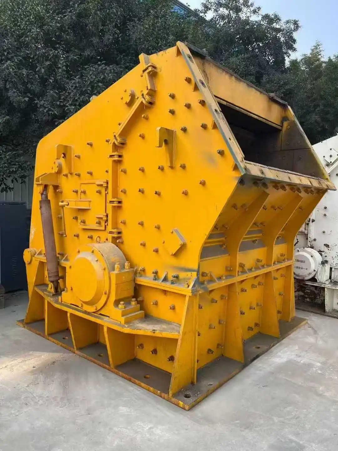 二手PF1520三室冲击式破碎机,带电机轴承,重型二次碎石设备,适用于大型采石场 详情图 11