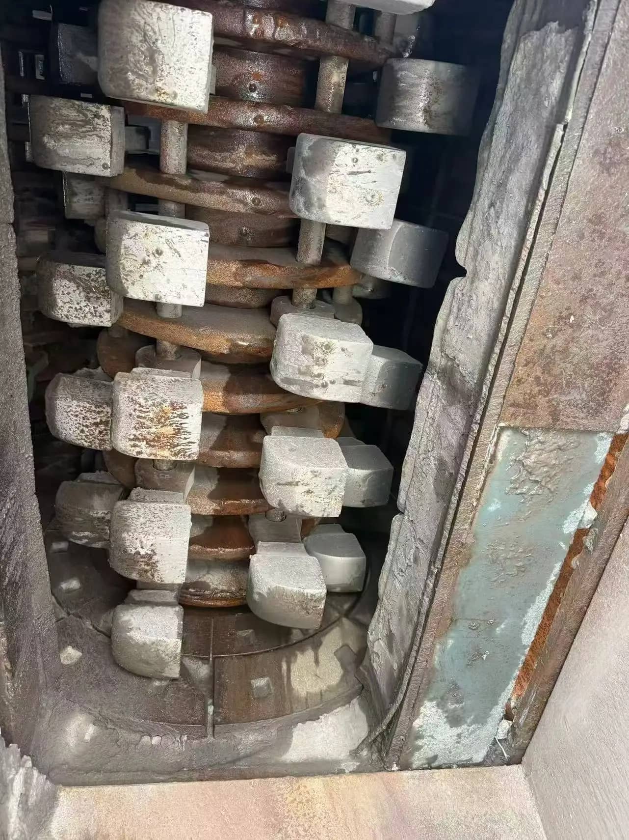二手移动式1414双转子锤式破碎机电机便携式两级破碎机用于石灰石煤矸石制砂 详情图 6