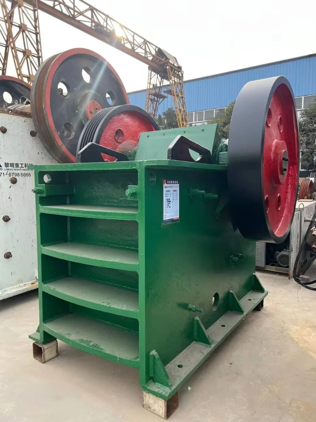 PE600900 破碎机 69 50-150t/h 石材破碎机，带电机轴承齿轮，适用于采石场 缩略图 3