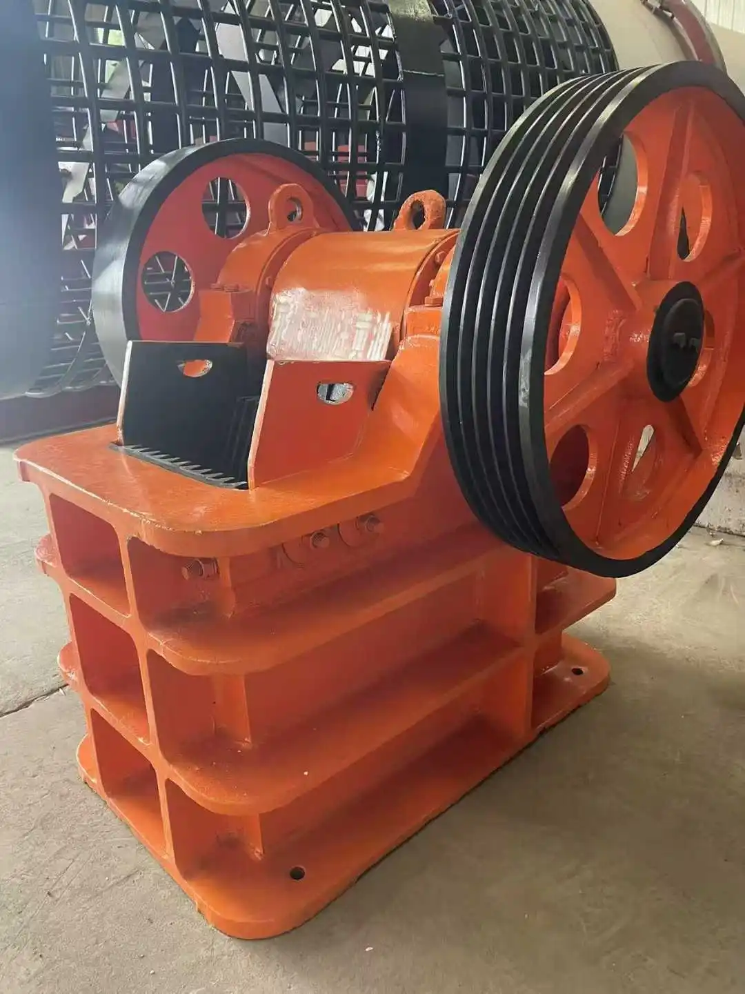新型PE250400小型迷你颚式破碎机15KW电机1-6t/h便携式钢制PLC建筑用石矿破碎机 Thumbnail 2