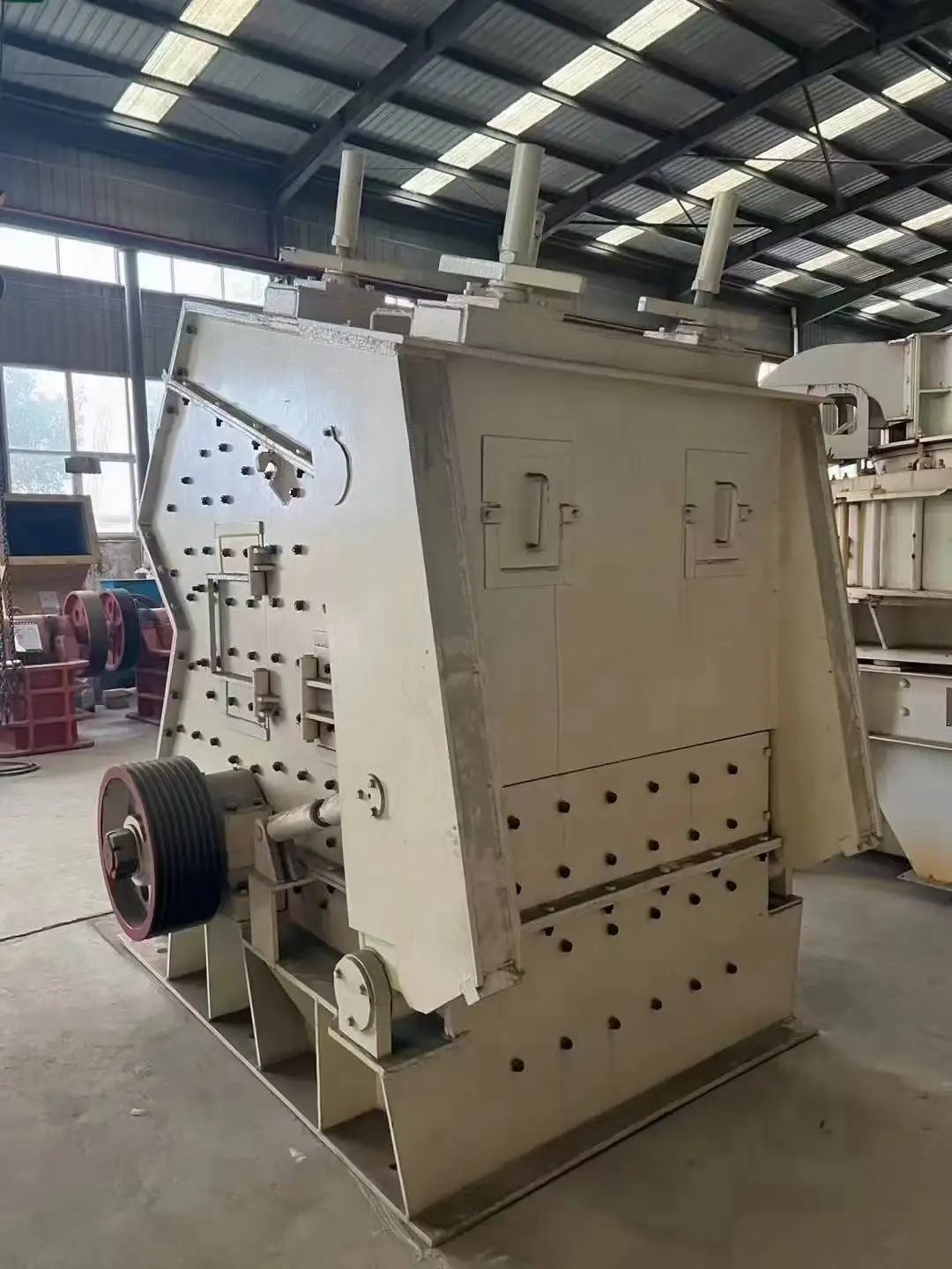 PF1210反击式破碎机，用于石灰石、花岗岩和建筑垃圾的矿石破碎机，最大处理能力100t/h Thumbnail 5