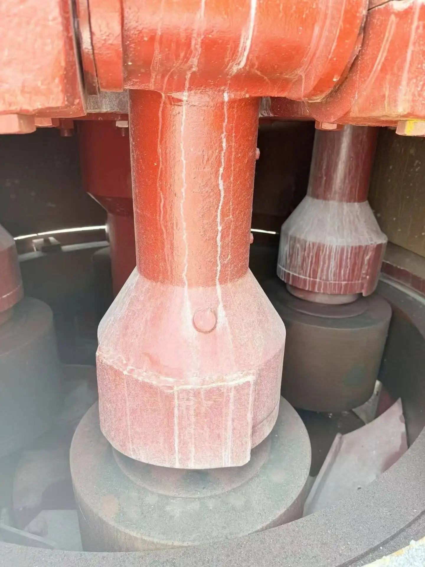 二手HC1700雷蒙磨粉机全套石粉制粉机轴承电机15t/h容量交流电机80-400目 Thumbnail 4