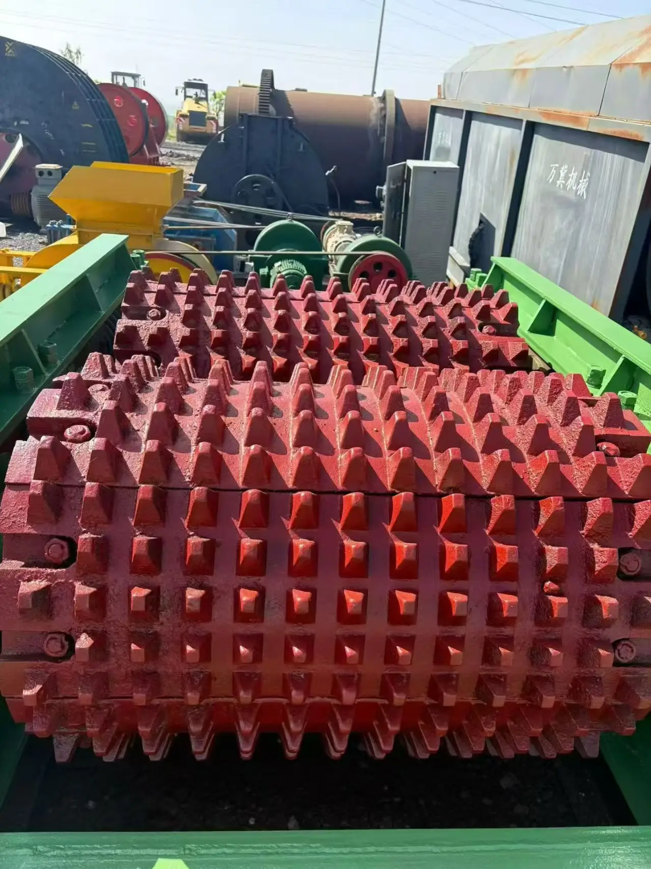 9001200 狼牙双辊破碎机 滚筒制砂机 高刚性骨料破碎设备 2x55kW Thumbnail 4