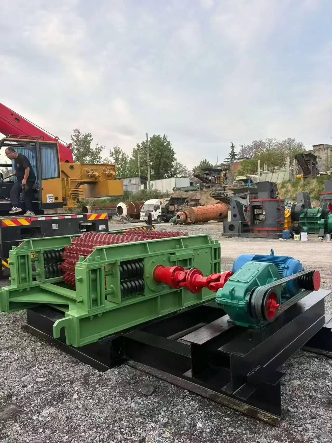 9001200 狼牙双辊破碎机 滚筒制砂机 高刚性骨料破碎设备 2x55kW Thumbnail 3
